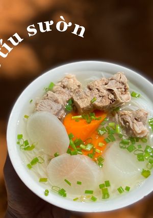Hình của món Hủ tiếu sườn.