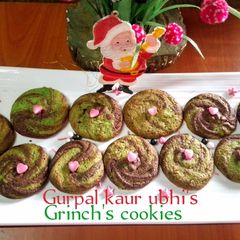 A picture of Grinch's cookies 🍪.