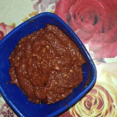 A picture of Chilli sauce.