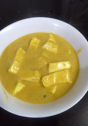 A picture of Shahi paneer.