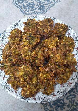A picture of Moong ke Bhajiya.