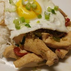 Yui inspired chicken and peppers A picture of Yui inspired chicken and peppers.