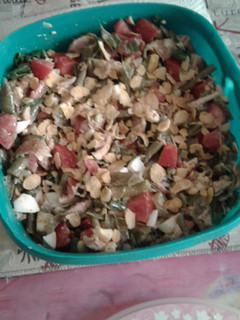Una foto de Ensalada de chauchas y pollo asado