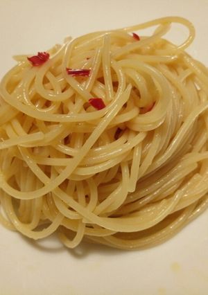 A picture of Spaghetti aglio, olio e peporoncino.