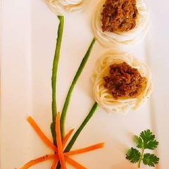 A picture of Mince with spaghetti.