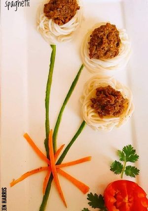 A picture of Mince with spaghetti.