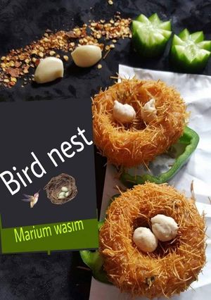 A picture of Chicken bird nest.
