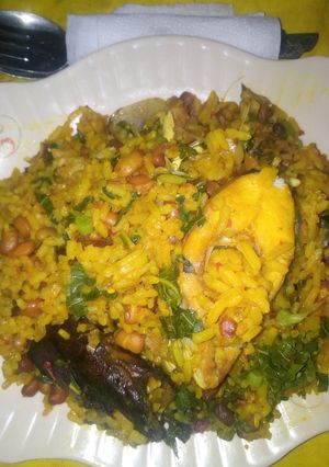 A picture of Rice and beans jalop.