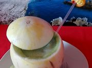 Una foto de dulce de melon