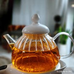 A picture of Persian Saffron and Rosewater Tea (Saffron & Damask Rose Herbal Tea).