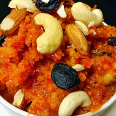 Carrot halwa with milk recipe A picture of Carrot halwa with milk recipe.