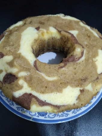 Langkah Mudah untuk Membikin Resep Bolu kukus tiramisu marmer  (takaran sendok) yang Sempurna Anti Ribet, Mantap Sekali
