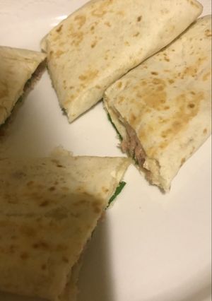 صورة لوصفة سندويشات تونه لذيذة وخفيفة 😋