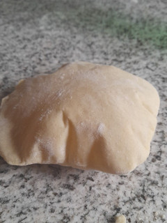 Una foto de Pan pita o pan árabe