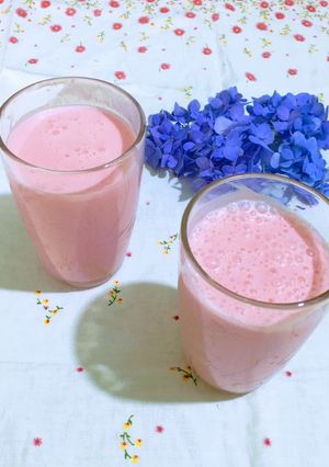 A picture of Rose Lassi.