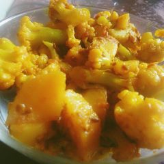 A picture of Aloo-Ghobhi.