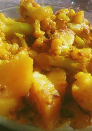 A picture of Aloo-Ghobhi.