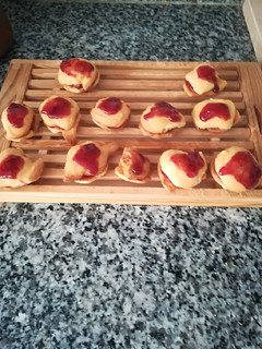 Una foto de Galletas de mantequilla y mermelada