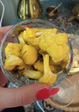 عکسی از دستور ترشی گل کلم