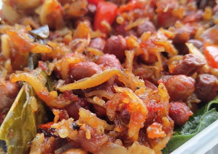 Sambal goreng teri kacang