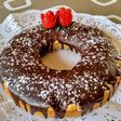 Bizcocho de vainilla y fresas 🍓 con chocolate 🍩