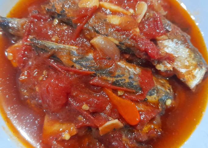 Tumis Ikan Asin Sambal Tomat