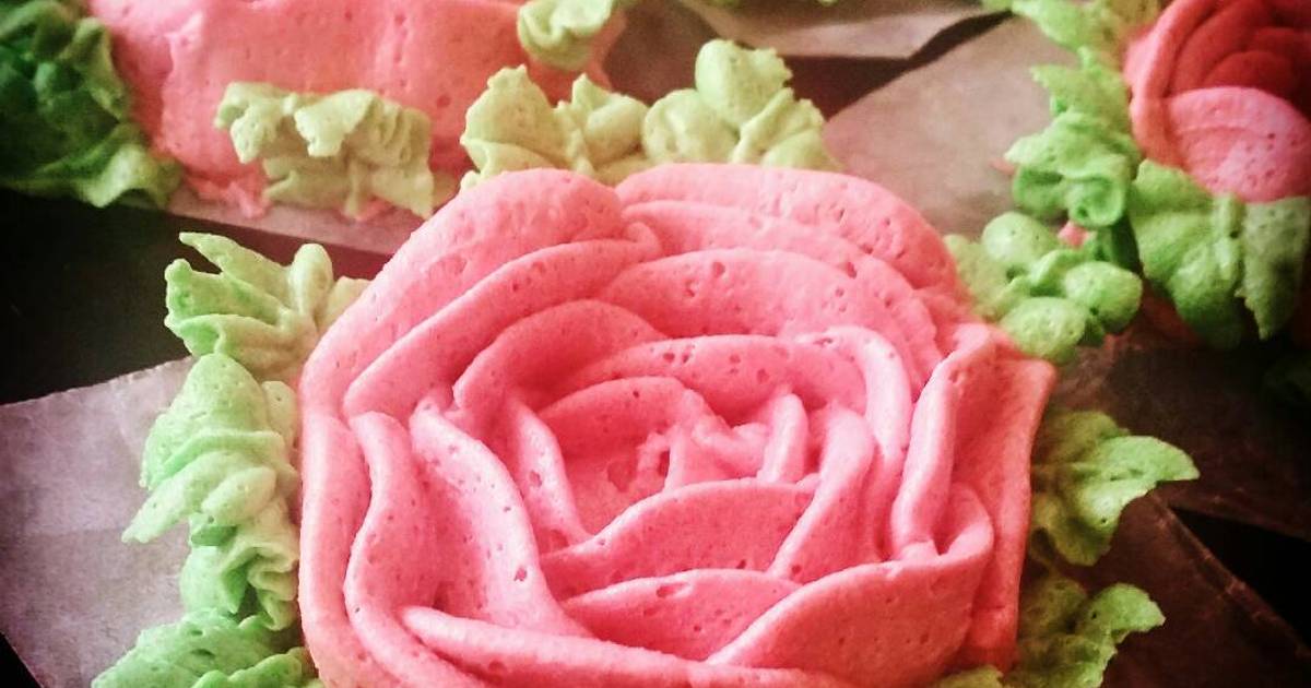 Resep Butter cream kokoh oleh Mimi_city98 Cookpad