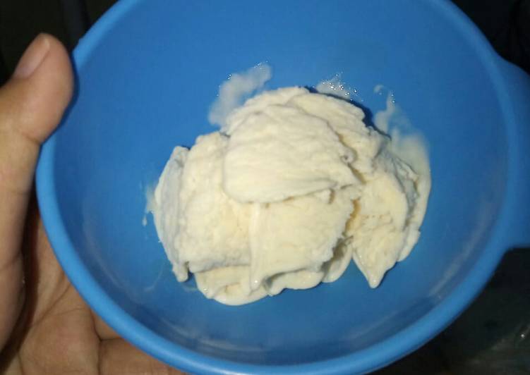 Bagaimana Membuat Simple Vanilla Ice Cream (tanpa mesin pembuat eskrim), Sempurna