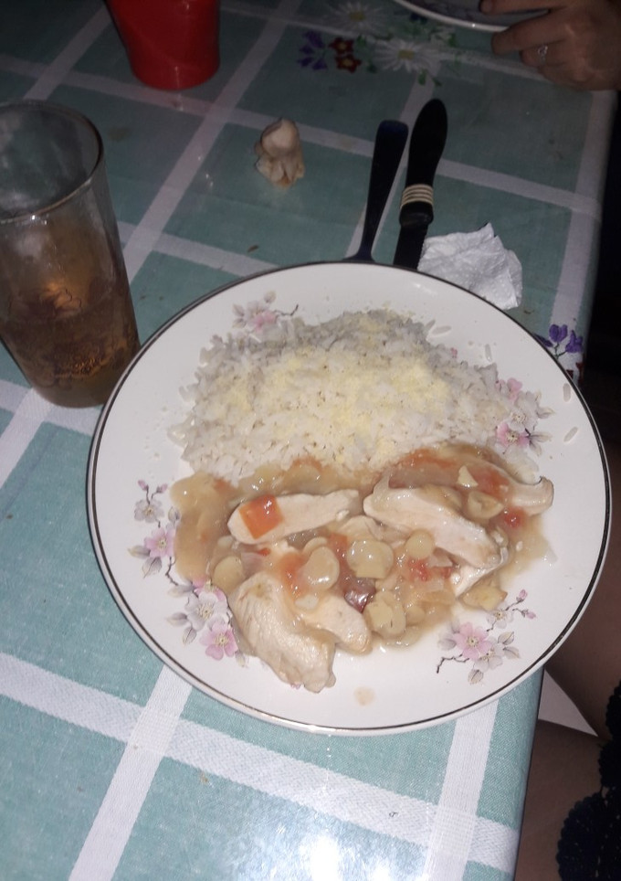 Una foto de Tiritas de pollo con champiñones