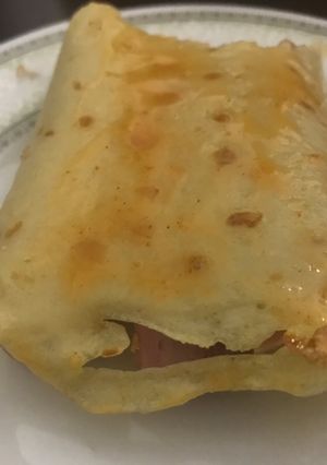 Hình của món Crepe cuộn.