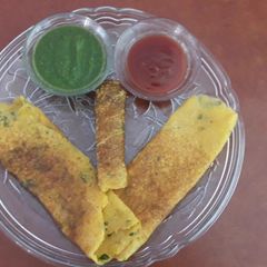 A picture of Moong dal chilla.