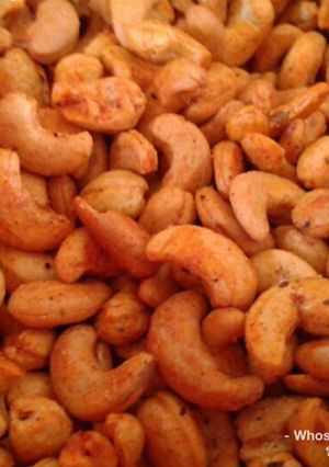 A picture of Whosayna’s Masala Kaaju.