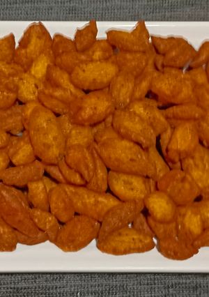 गव्हाचे खारे कुरकुरे(Wheat Flour Kurkure Recipe In Marathi) रेसिपी चे मुख्य फोटो
