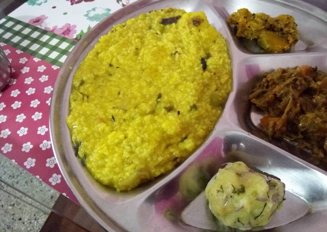 Happy makar sankranti...bihu to all of U Today's Dinner Khichri