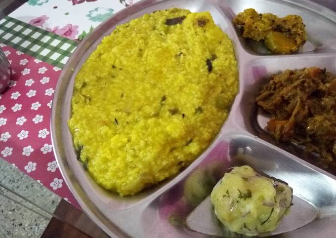 Happy makar sankranti...bihu to all of U Today's Dinner Khichri