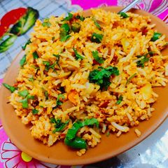 A picture of Egg bhurji schezwan fry rice.