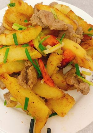 Hình của món Khoai tây chiên xào bò.