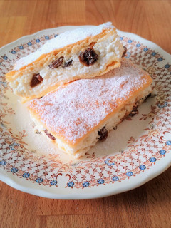 Egyszerű túrós pite recept fotója