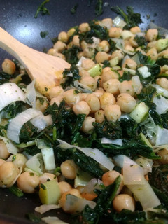 Una foto de Garbanzos con espinacas