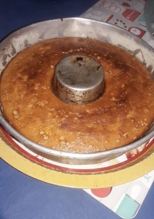 Una foto de Budín de yogur y frutilla
