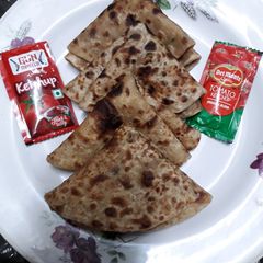 A picture of Sattu ka paratha.