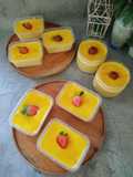 Mango mousse cake