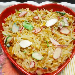 A picture of Hand made sewaiyan.