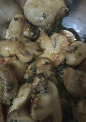 A picture of Garlic Butter Mushrooms.