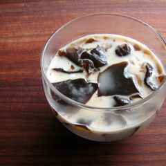 A picture of Coffee Jelly & Milk Jelly.