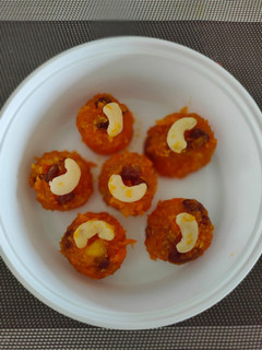 கேரட் லட்டு செய்முறை முக்கிய புகைப்படம்