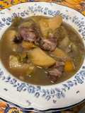 Soupe paysanne aux poireaux, carottes, pommes de terre et lard