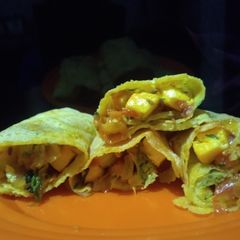 A picture of Moongdall chilla roll.