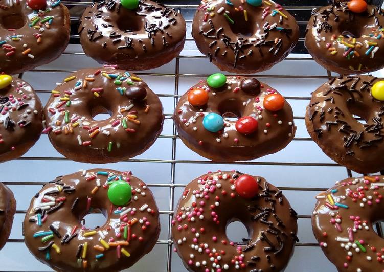 Step-by-Step Guide to Prepare Favorite No Yeast No Eggs Donuts#stayhome