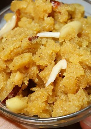 A picture of Rava halwa.
